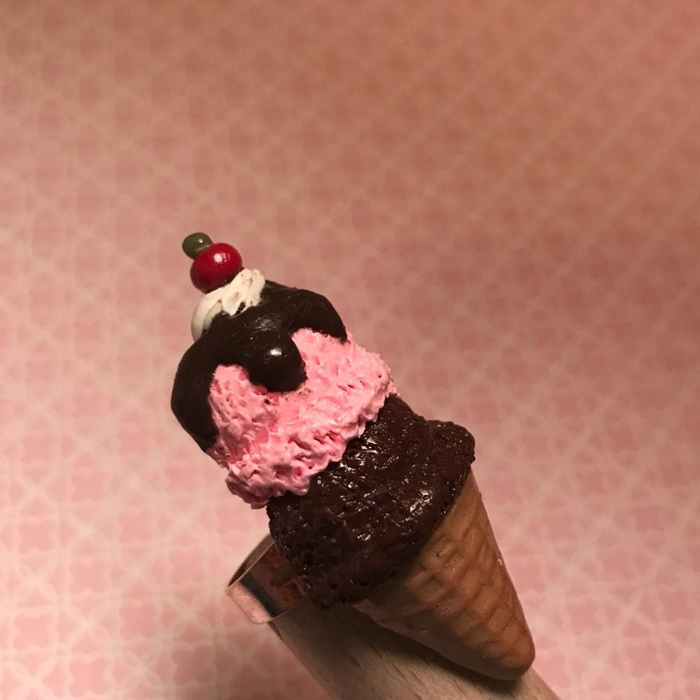 Handmade ice cream ring